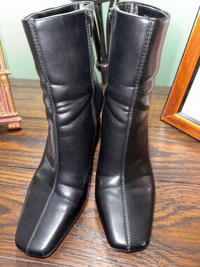 Women's Black Leather Square-Toe Ankle Boots INC SIZE 8 1/2 or 39 1/2